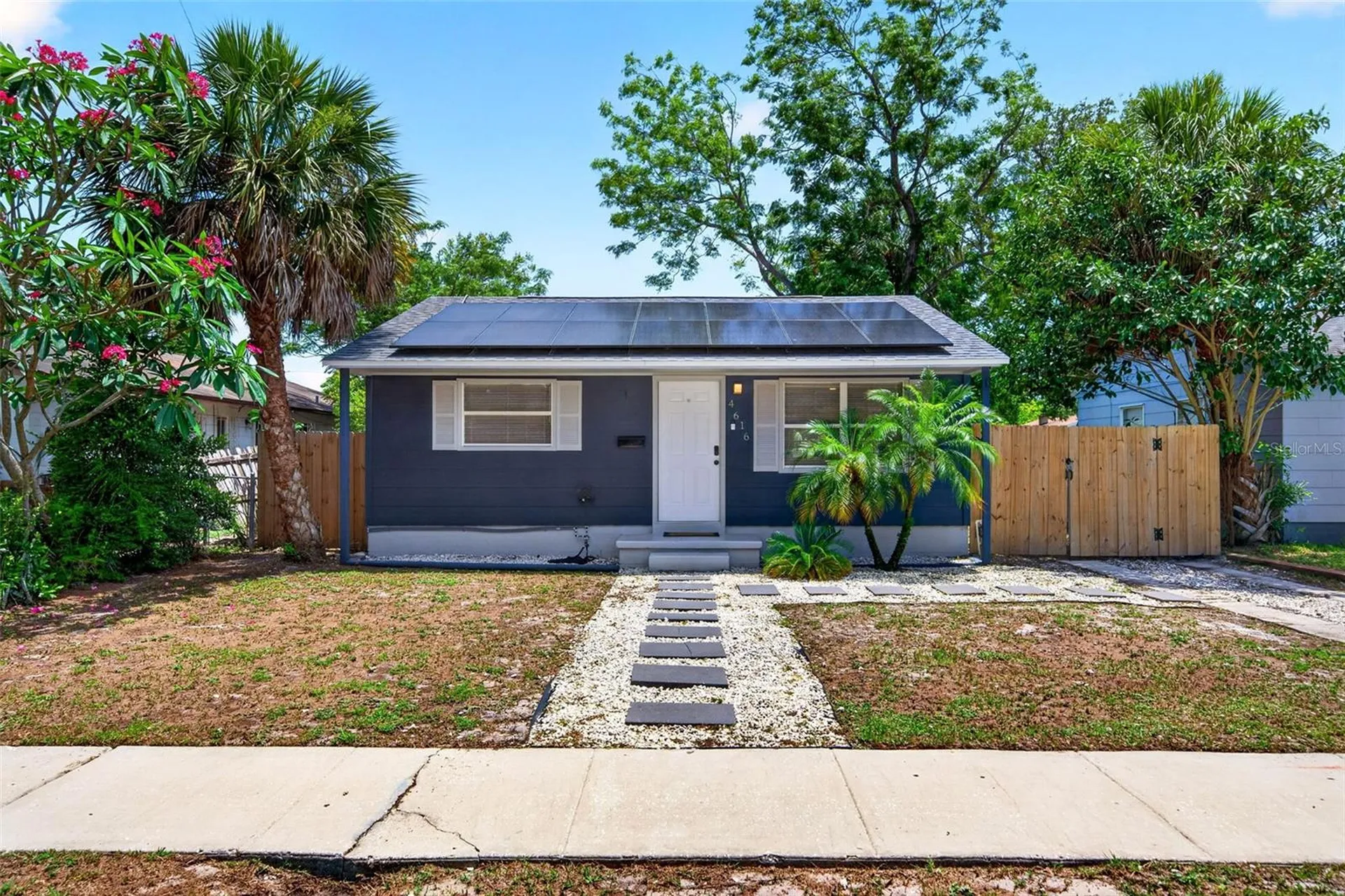 4616 9th Avenue S St Petersburg FL 33711
