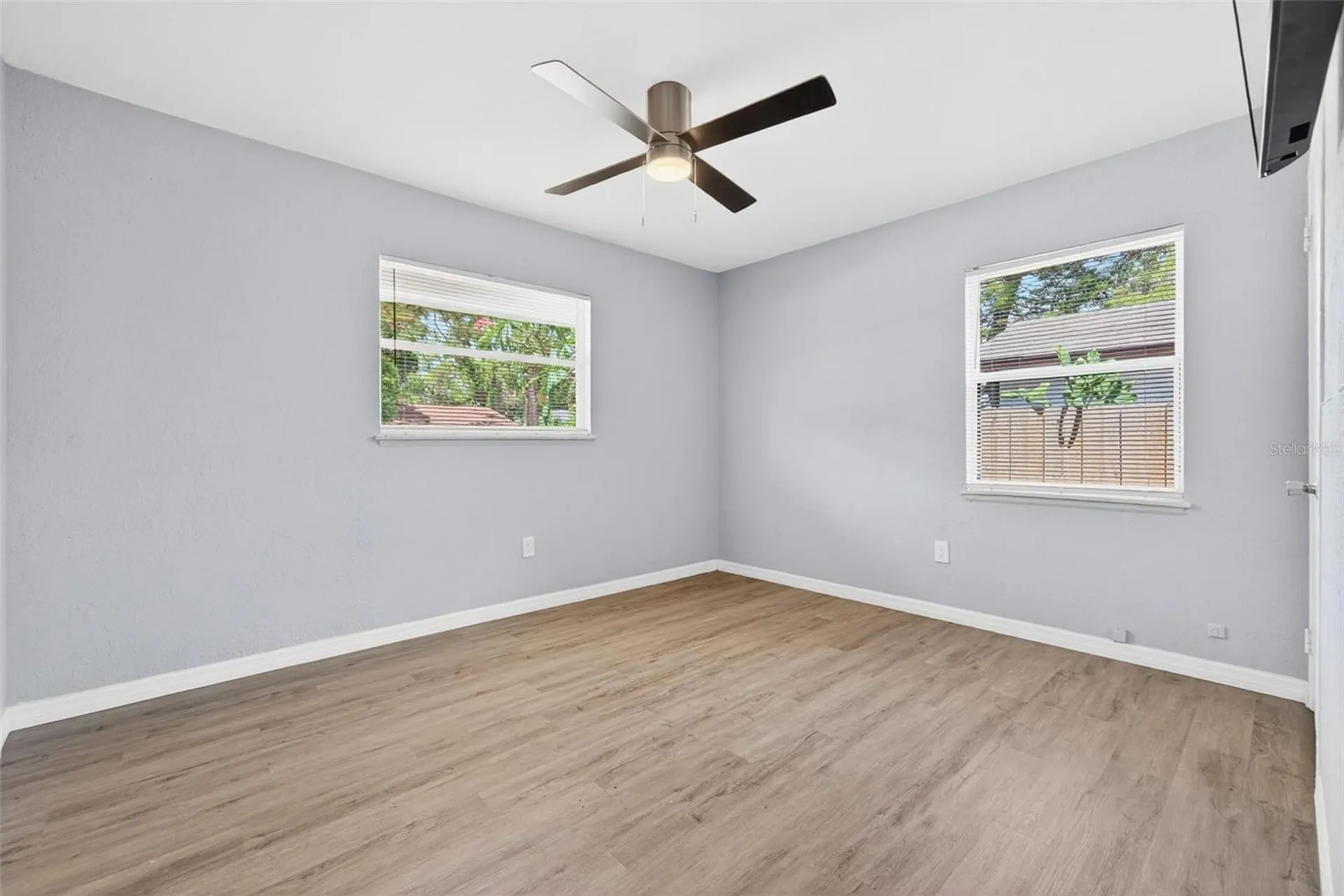 4616 9th Avenue S St Petersburg FL 33711