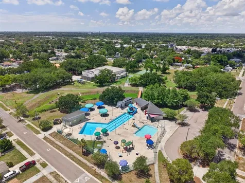 4616 9th Avenue S St Petersburg FL 33711