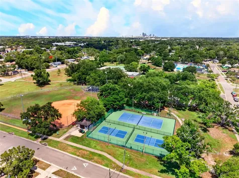 4616 9th Avenue S St Petersburg FL 33711