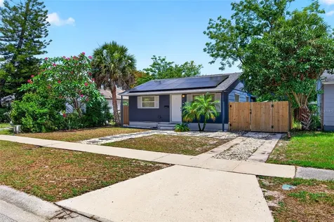 4616 9th Avenue S St Petersburg FL 33711