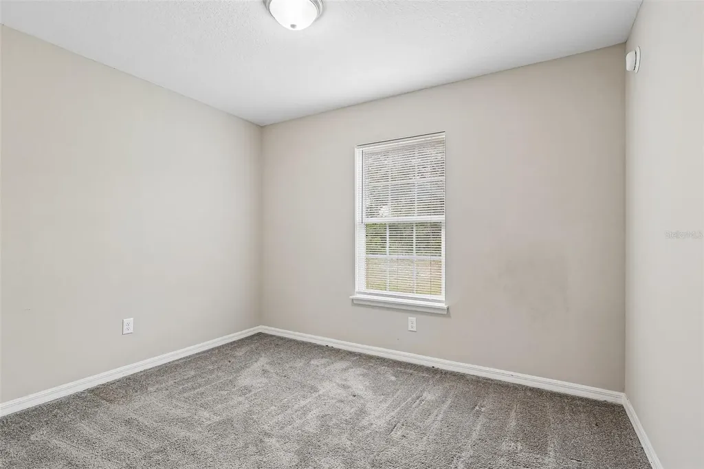 223 Malauka Road Ocklawaha FL 32179