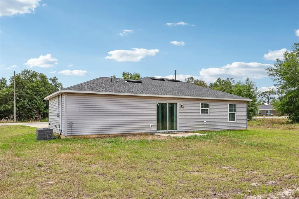 223 Malauka Road Ocklawaha FL 32179