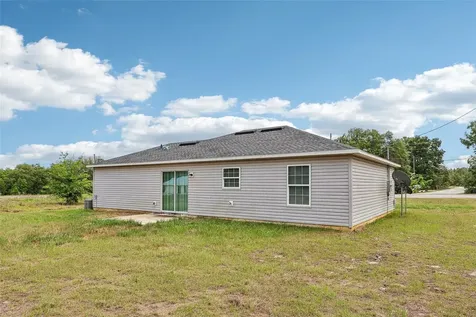 223 Malauka Road Ocklawaha FL 32179