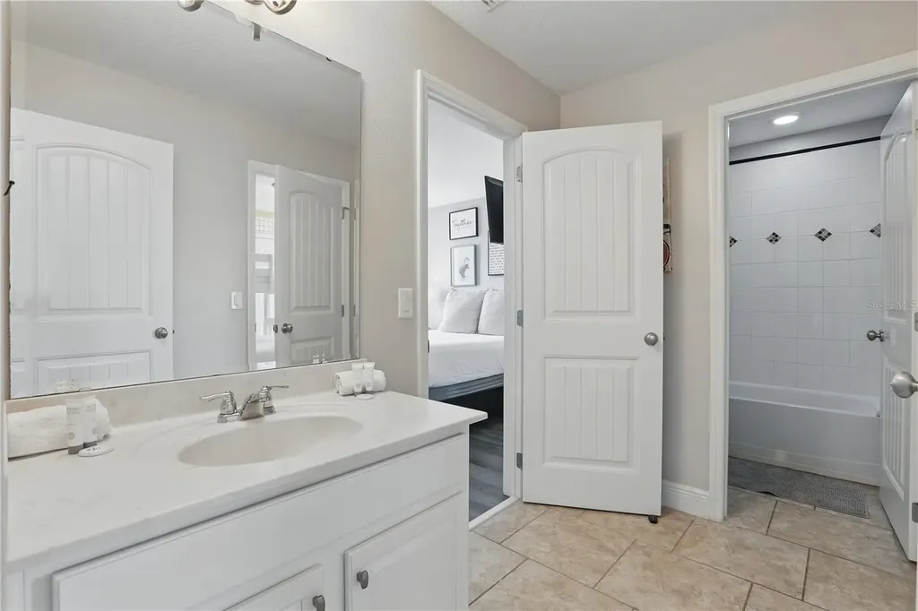 4147 Oaktree Drive Davenport FL 33837
