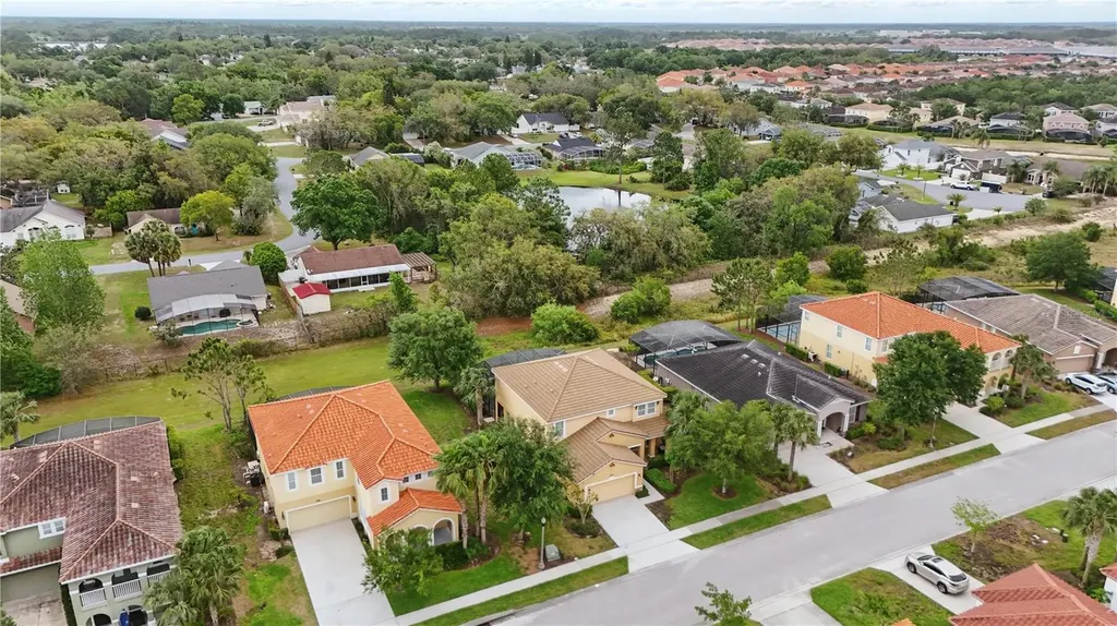 4147 Oaktree Drive Davenport FL 33837