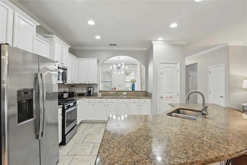 4147 Oaktree Drive Davenport FL 33837