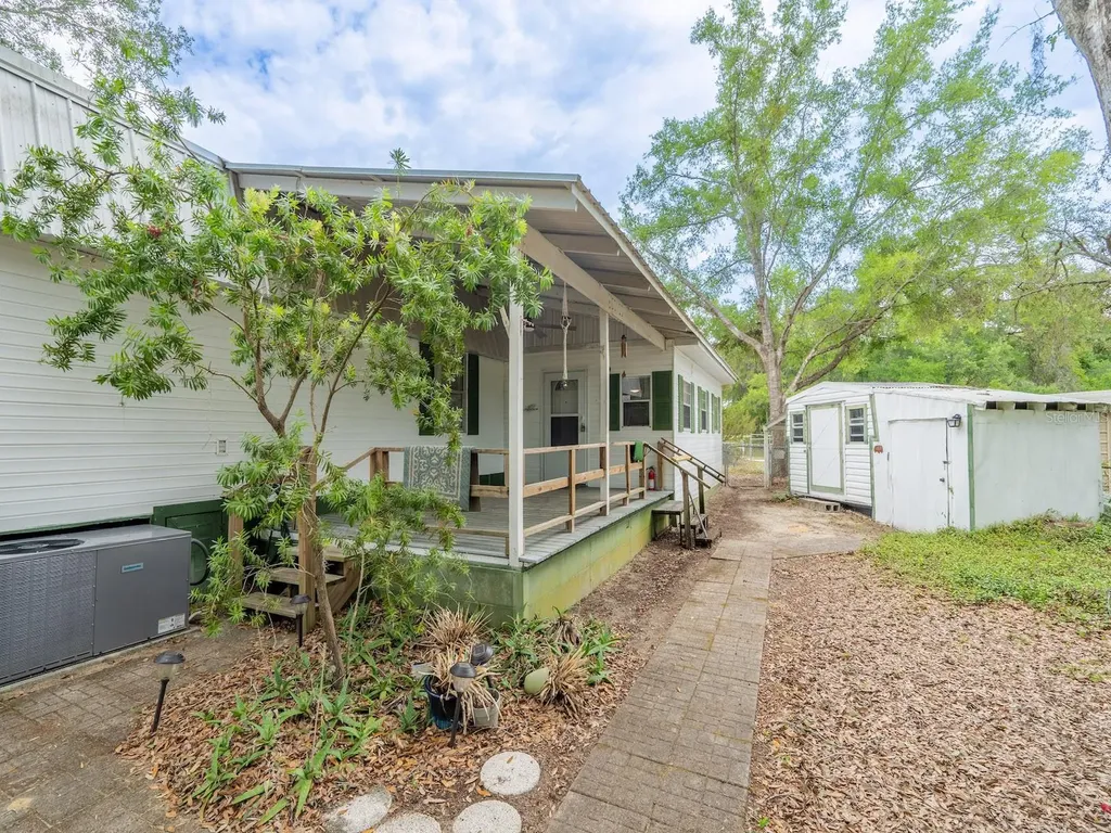 21220 E Highway 316 Fort Mc Coy FL 32134