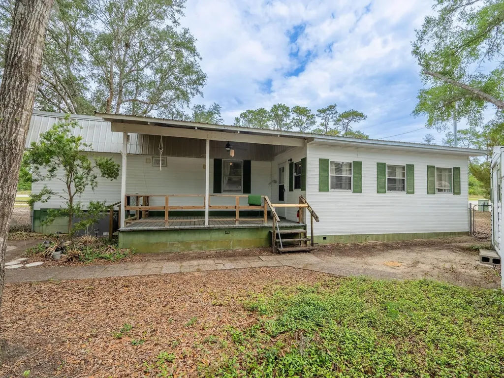 21220 E Highway 316 Fort Mc Coy FL 32134