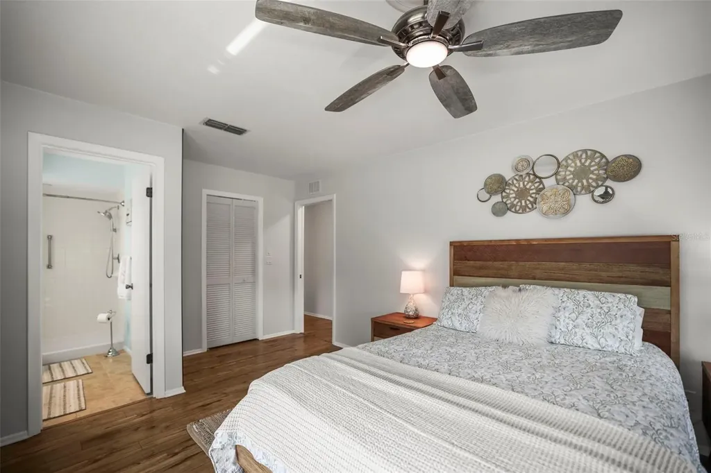 400 Stirling Terrace Dunedin FL 34698
