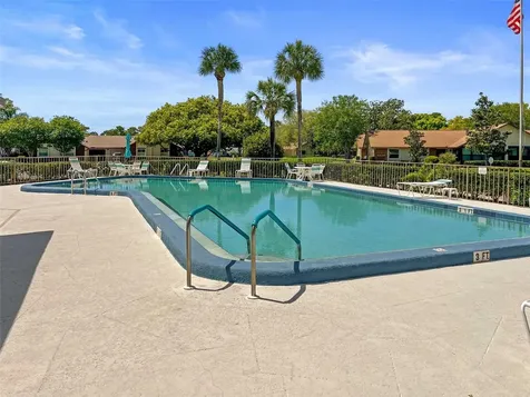 400 Stirling Terrace Dunedin FL 34698