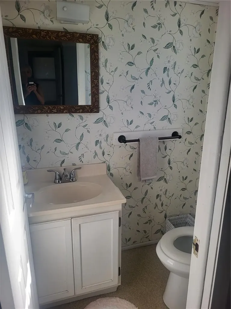 6580 Seminole Boulevard Seminole FL 33772
