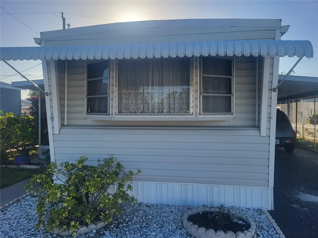 6580 Seminole Boulevard Seminole FL 33772