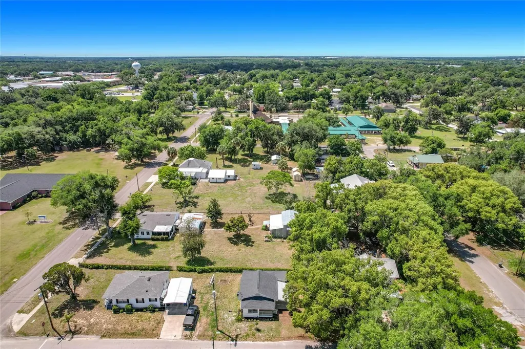 445 W Hooker Street Bartow FL 33830