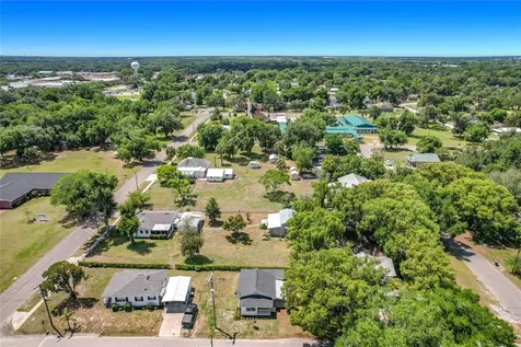445 W Hooker Street Bartow FL 33830