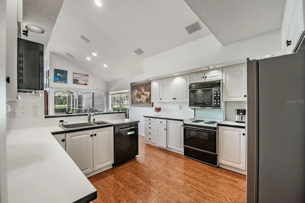 18911 Avenue Biarritz Lutz FL 33558