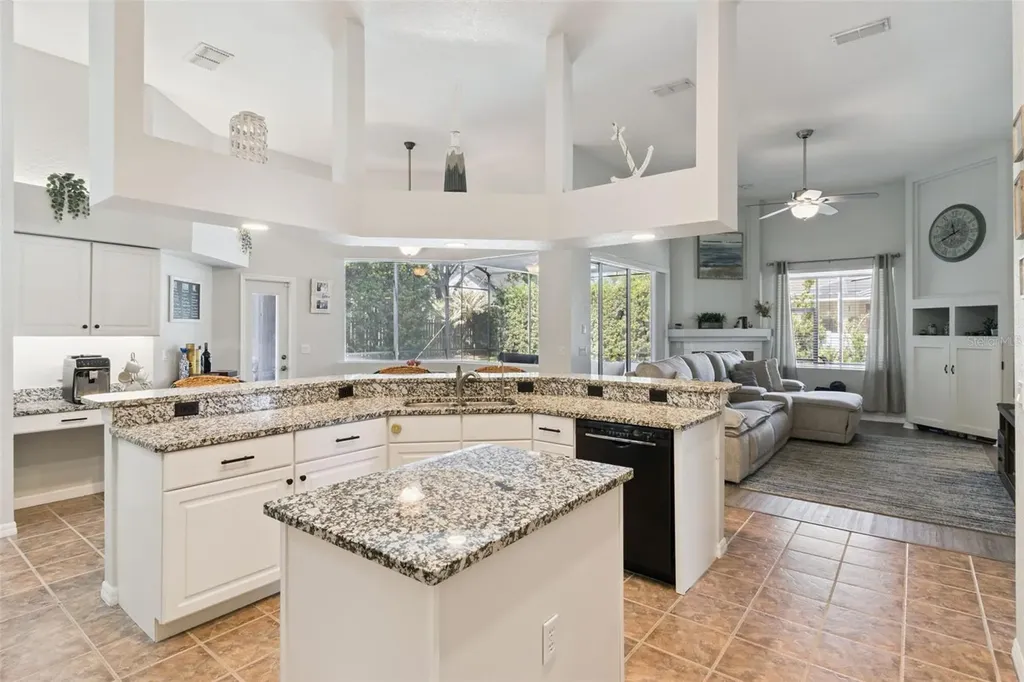 5699 Pond Pine Point Oviedo FL 32765
