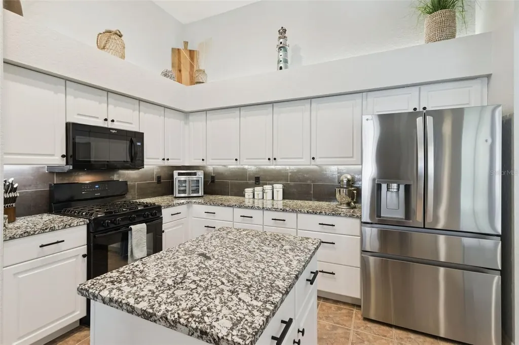 5699 Pond Pine Point Oviedo FL 32765