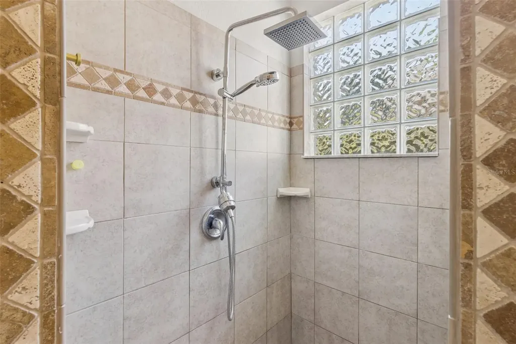 5699 Pond Pine Point Oviedo FL 32765