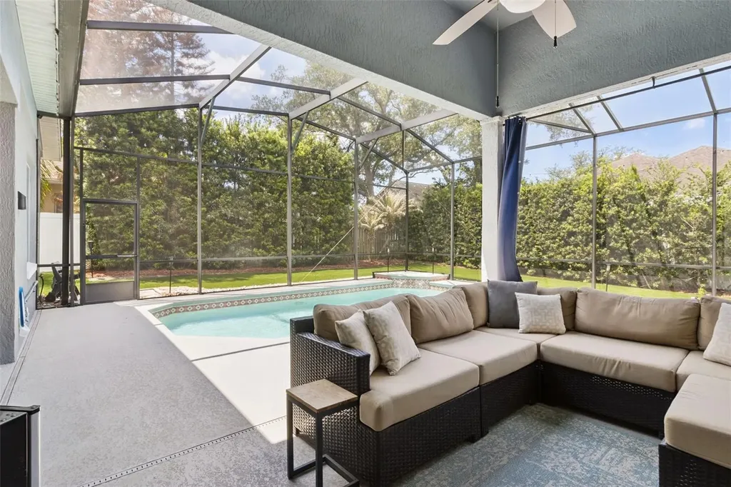 5699 Pond Pine Point Oviedo FL 32765