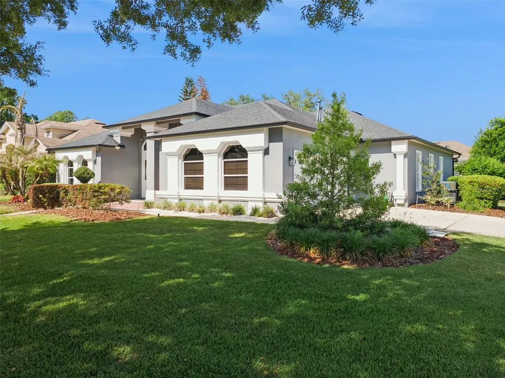 5699 Pond Pine Point Oviedo FL 32765
