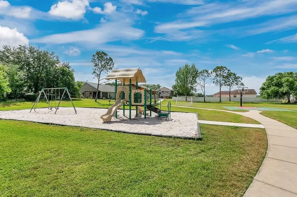9506 Pecky Cypress Way Orlando FL 32836