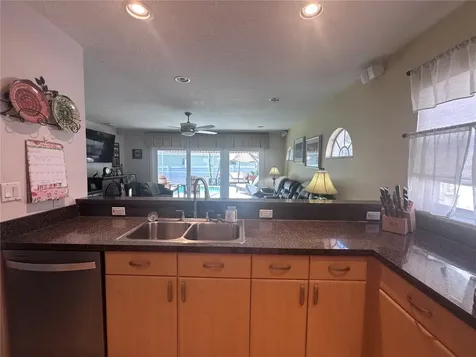 10632 Lake Vista Drive Seminole FL 33772