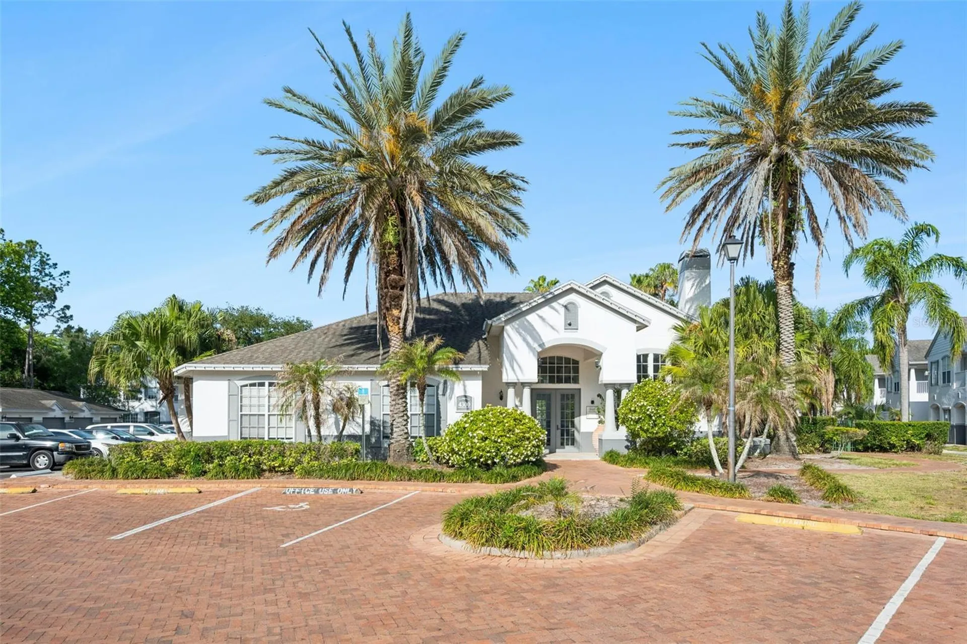 4336 S Kirkman Road Orlando FL 32811