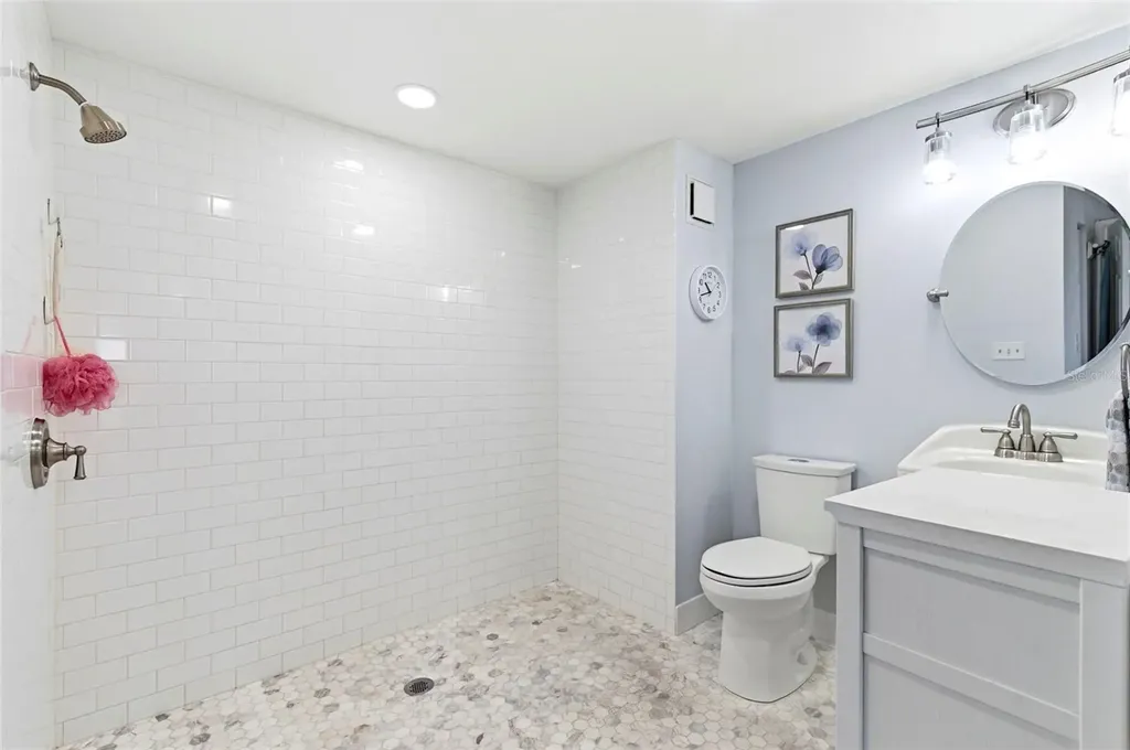 2700 Cove Cay Drive Clearwater FL 33760