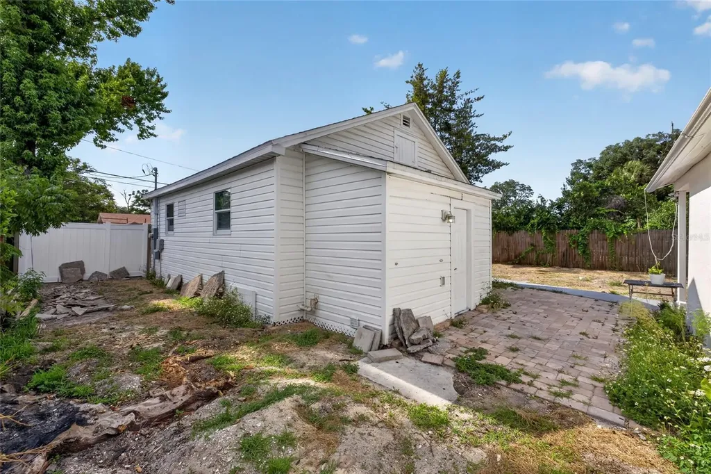 10115 N 14th Tampa FL 33612