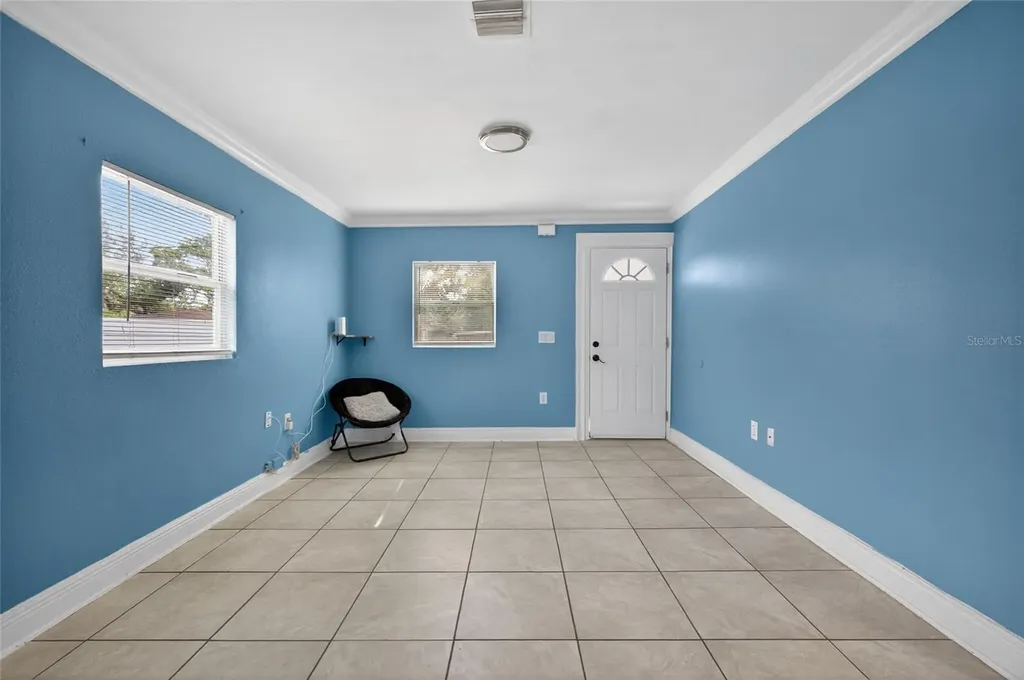 10115 N 14th Tampa FL 33612
