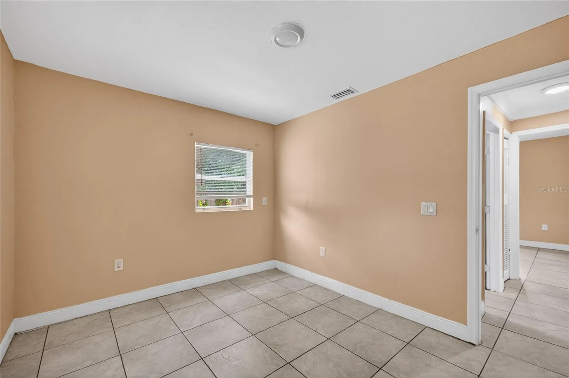 10115 N 14th Tampa FL 33612