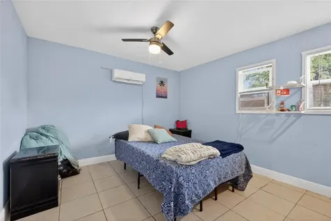 10115 N 14th Tampa FL 33612