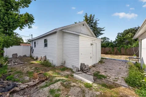 10115 N 14th Tampa FL 33612