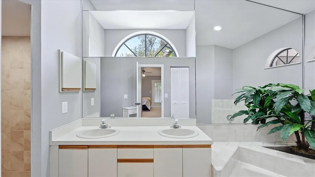 2519 Wood Oak Drive Sarasota FL 34232
