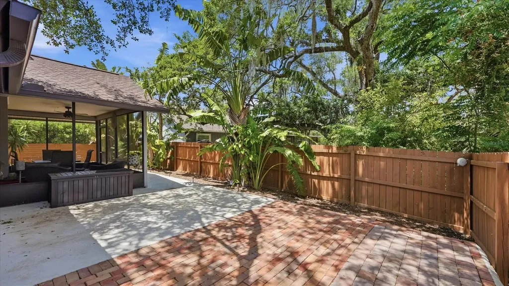 2519 Wood Oak Drive Sarasota FL 34232