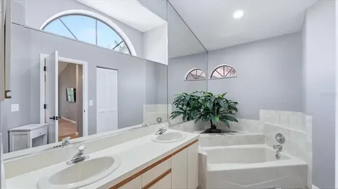 2519 Wood Oak Drive Sarasota FL 34232