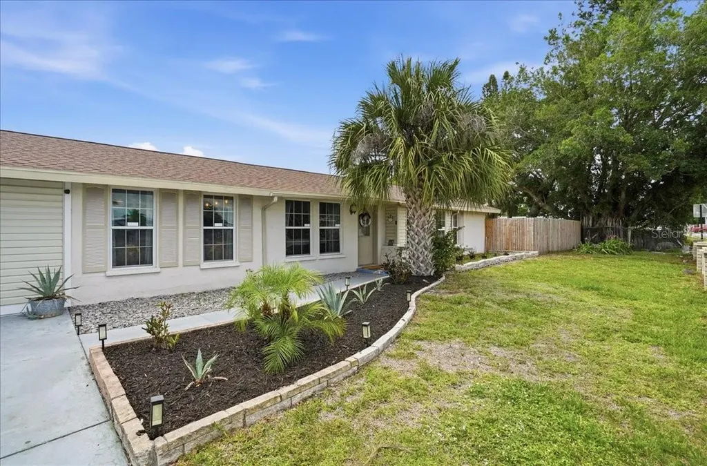 6308 5th Street W Bradenton FL 34207