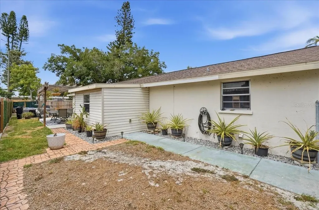 6308 5th Street W Bradenton FL 34207