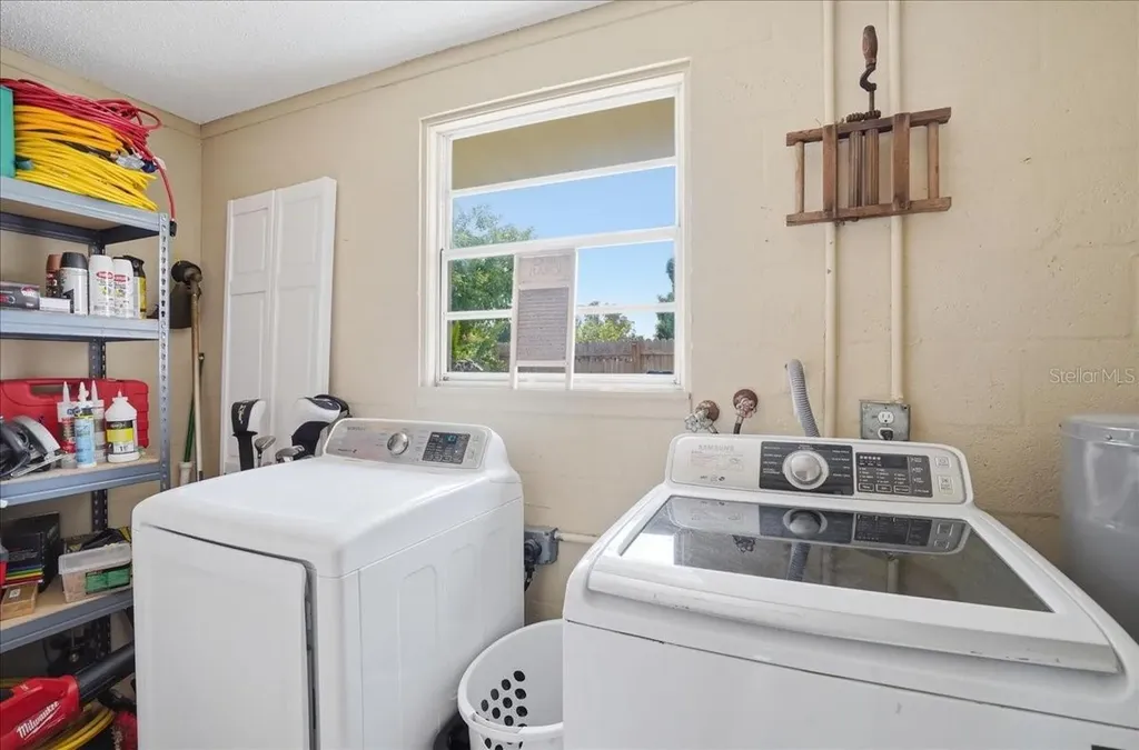 6308 5th Street W Bradenton FL 34207