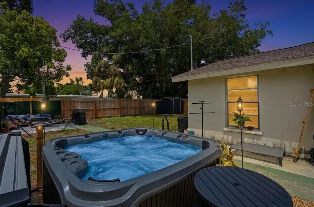 6308 5th Street W Bradenton FL 34207