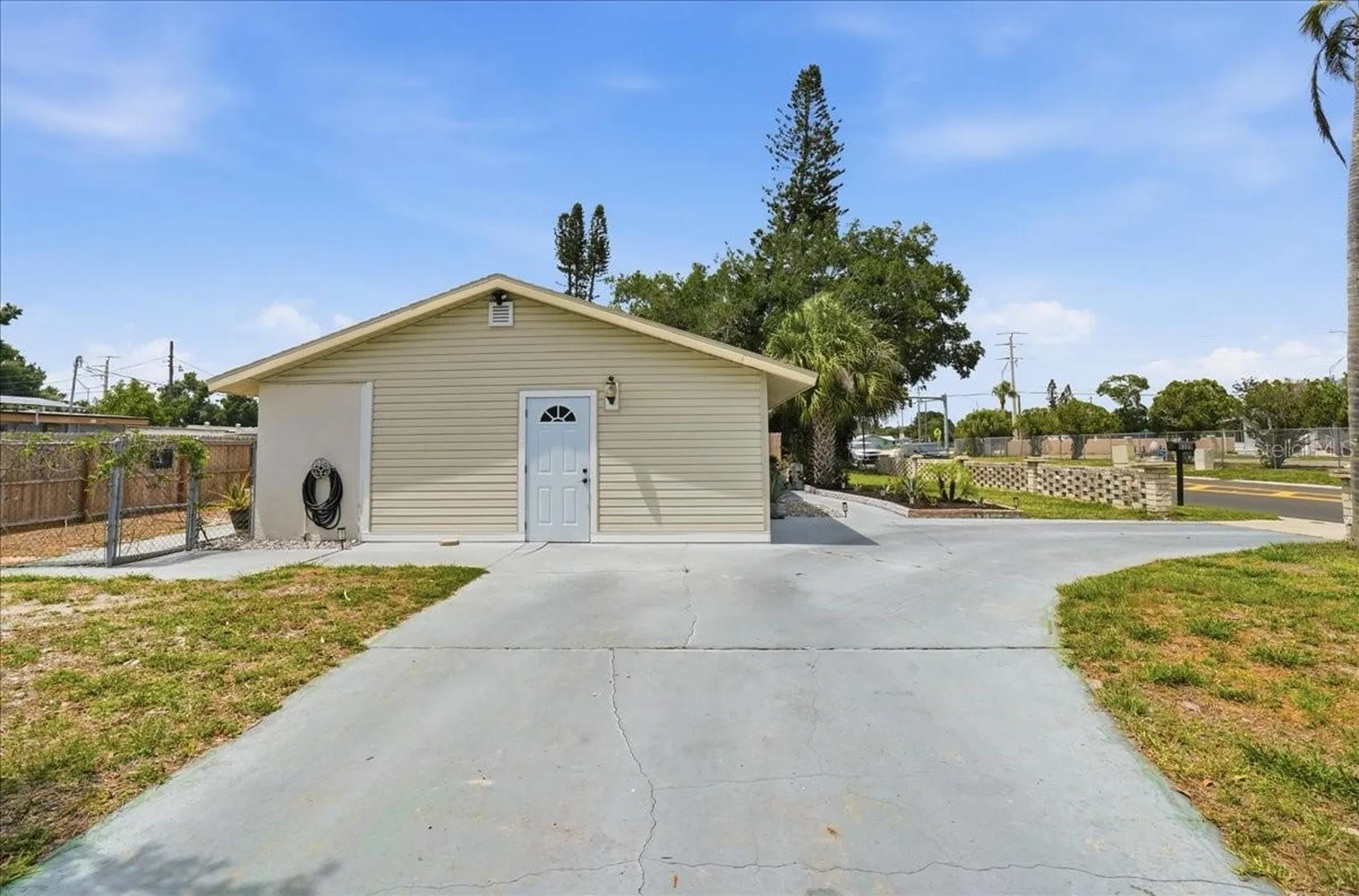 6308 5th Street W Bradenton FL 34207