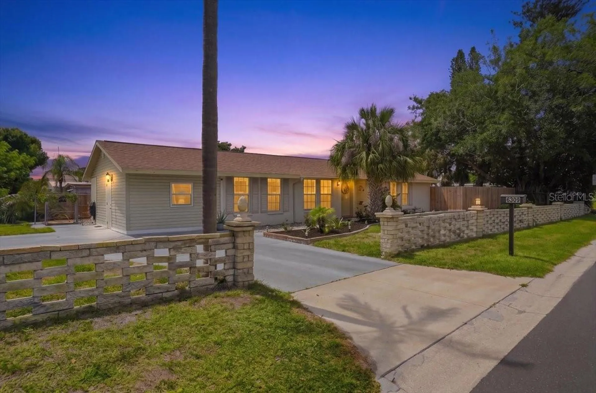 6308 5th Street W Bradenton FL 34207