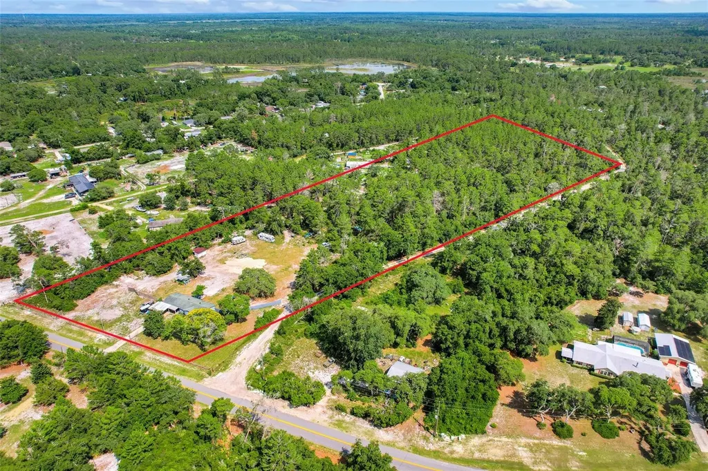 26106 Fishermans Road Paisley FL 32767