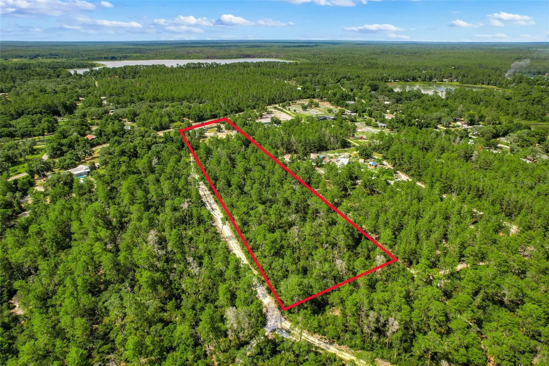 26106 Fishermans Road Paisley FL 32767