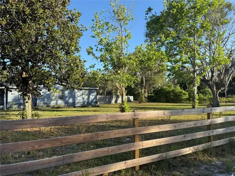 26106 Fishermans Road Paisley FL 32767