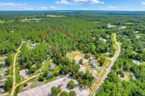 26106 Fishermans Road Paisley FL 32767