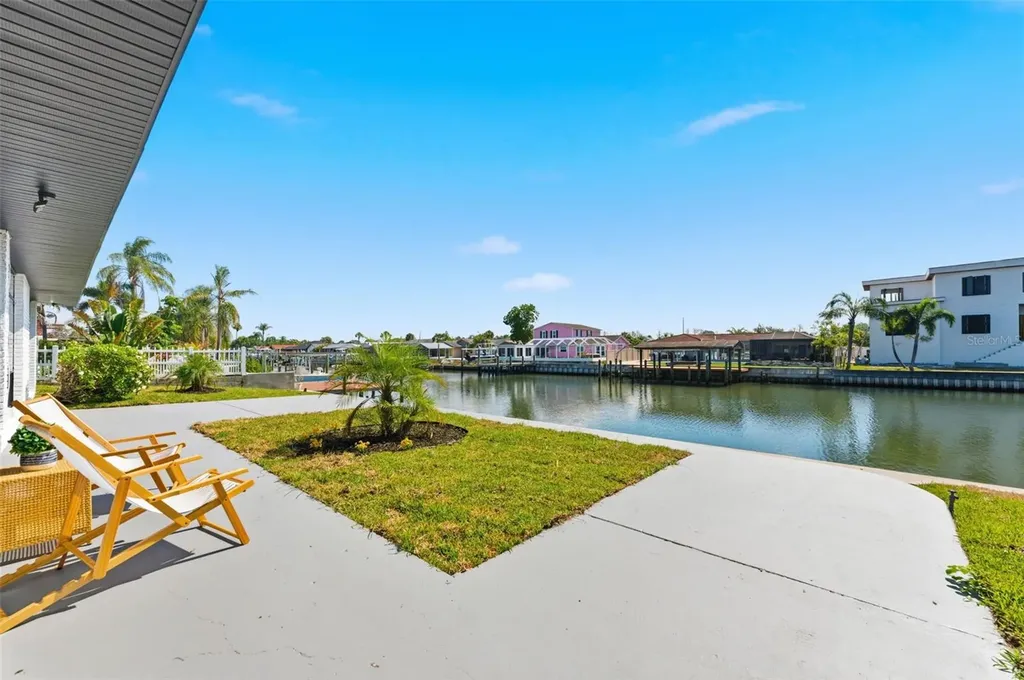 3917 E Eden Roc Circle Tampa FL 33634