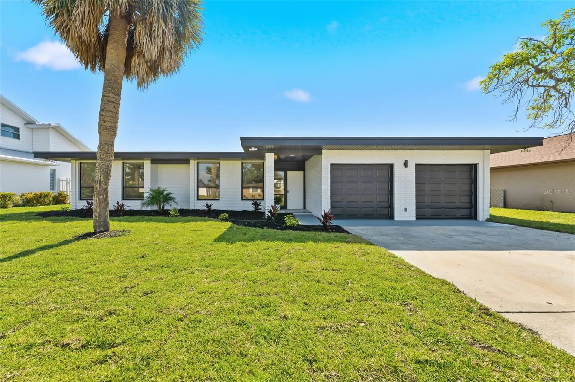 3917 E Eden Roc Circle Tampa FL 33634