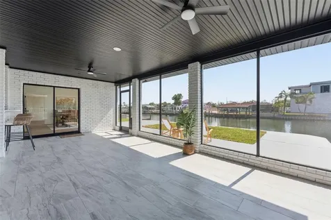3917 E Eden Roc Circle Tampa FL 33634